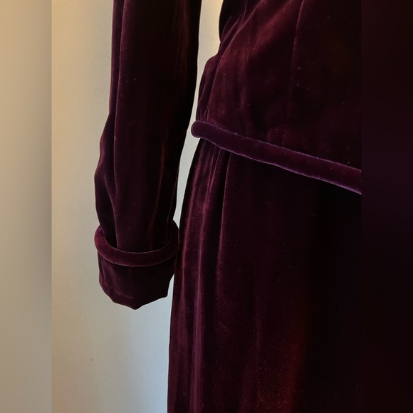 Vintage Saks Fifth Avenue Velvet Jacket & Skirt Sz 10 Eggplant Purple Silk Blend - Picture 4 of 15